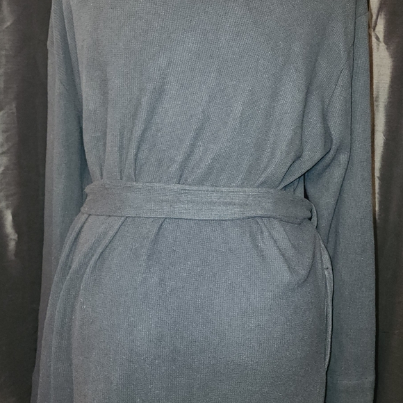 SKIMS light ribbed comfy robe - Picture 6 of 7